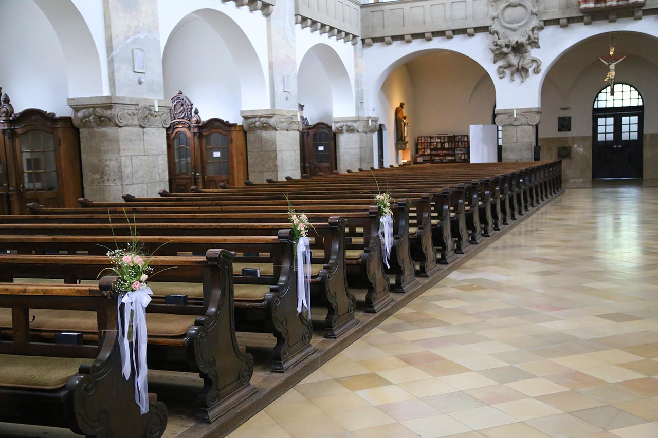 empty-church-hall-with-decorations-floormerchant