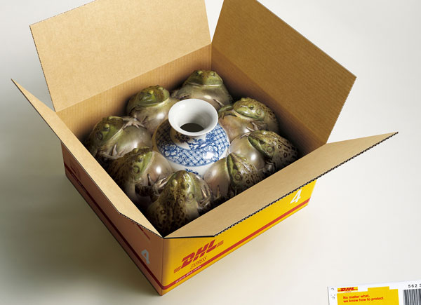 dhl_frogs 500 Creative And Cool Advertisement Ideas